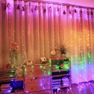 LED lysgardin med multifarvet lys - Bredde 3 m Højde 2,8 m